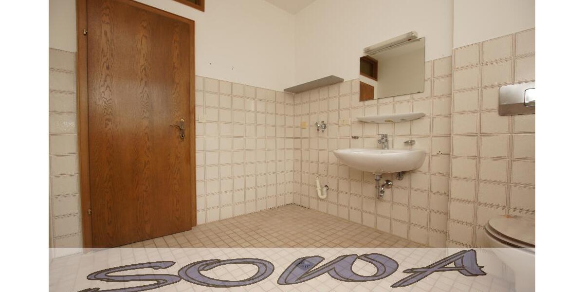 Mehrfamilienhaus mit 5 Wohneinheiten, zwei Garagen und Garten in zentraler Lage in Neuburg - Ein Objekt von Ihrem Immobilienpartner SOWA Immobilien und Finanzen - Mehrfamilienhaus, Wohnhaus Neuburg an der Donau | Angebot:26299735