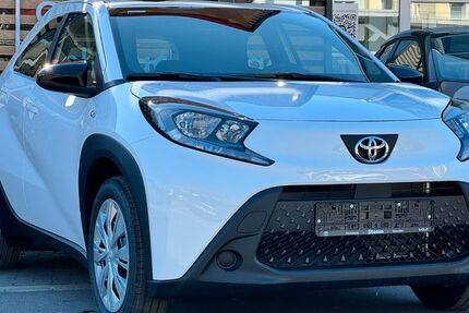 Toyota Aygo (X) 3.500 km 15.490 &euro; Arnsberg-Neheim 59755