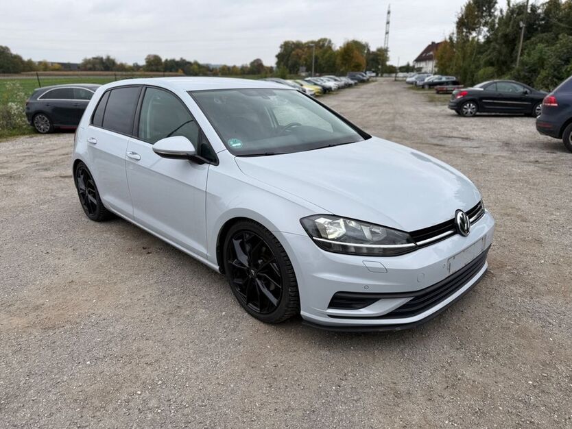 VW Golf 144.000 km 9.990 € Moosburg 85368
