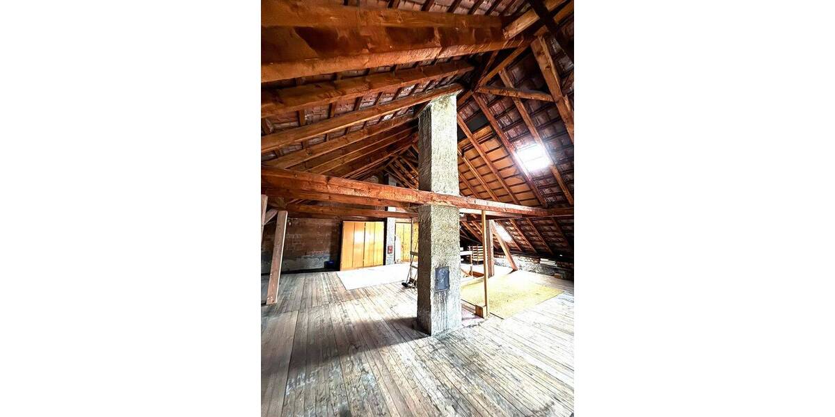 Einfamilienhaus Hilzingen - 8 Zimmer, 192 m&sup2;, 415.000&euro; | Angebot:26276261