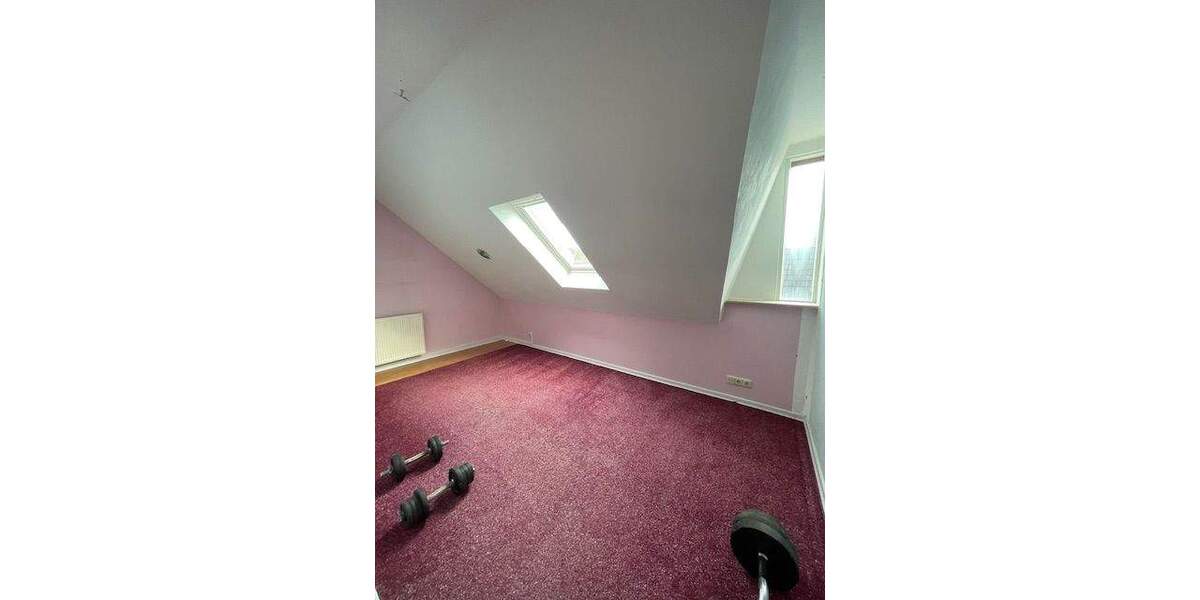 Einfamilienhaus Dätgen - 8 Zimmer, 213 m&sup2;, 590.000&euro; | Angebot:25742207