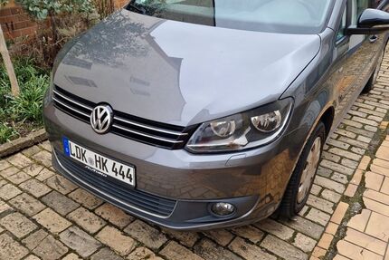 VW Touran 175.000 km 7.800 &euro; Lahnau 35633