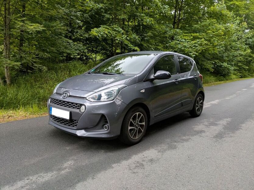 i10