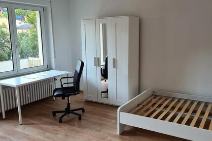 Vier möblierte Zimmer in renovierter Wohnung, Neugründung WG 4 zimmer