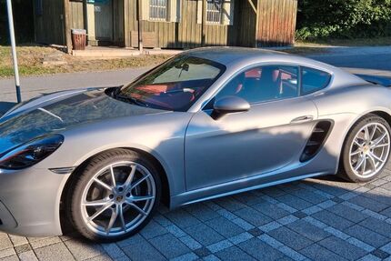 Porsche Cayman 2.000 km 77.100 &euro; Kirchdorf im Wald 94261