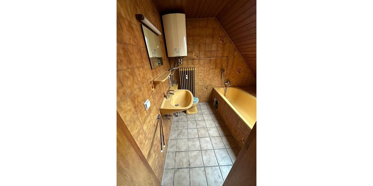 Dachgeschoßwohnung Nabburg - 1 Zimmer, 29 m&sup2;, 215&euro; | Angebot:26403659