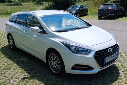 Hyundai i40 165.000 km 11.000 € Karlsruhe 76149