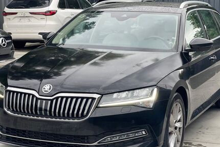 Skoda Superb 167.000 km 14.900 &euro; Berlin 12107