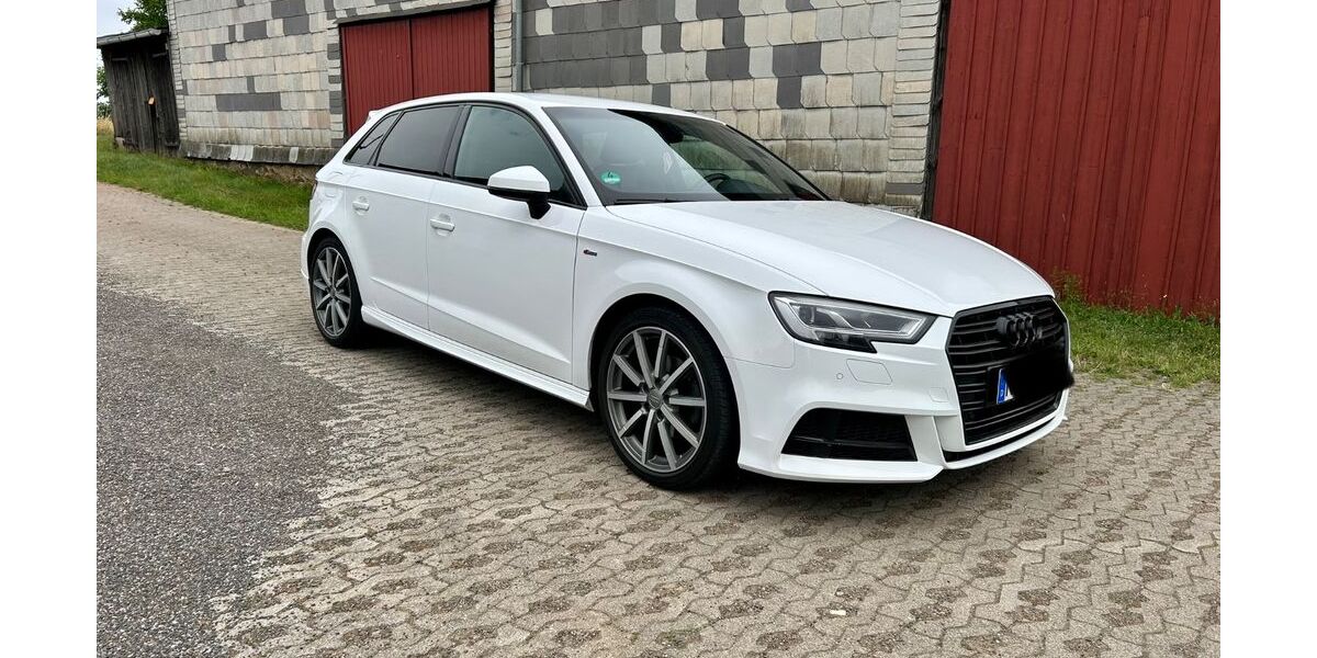 Audi A3 183.000 km 14.900 € Gröblitz 09306