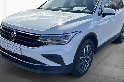 VW Tiguan 104.929 km 23.380 &euro; Zell u.A. 73119