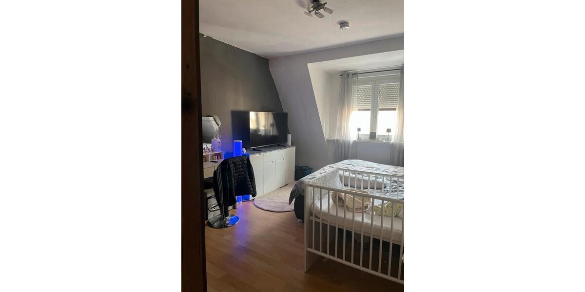 Dachgeschoßwohnung Völklingen - 4 Zimmer, 90 m&sup2;, 690&euro; | Angebot:26349882