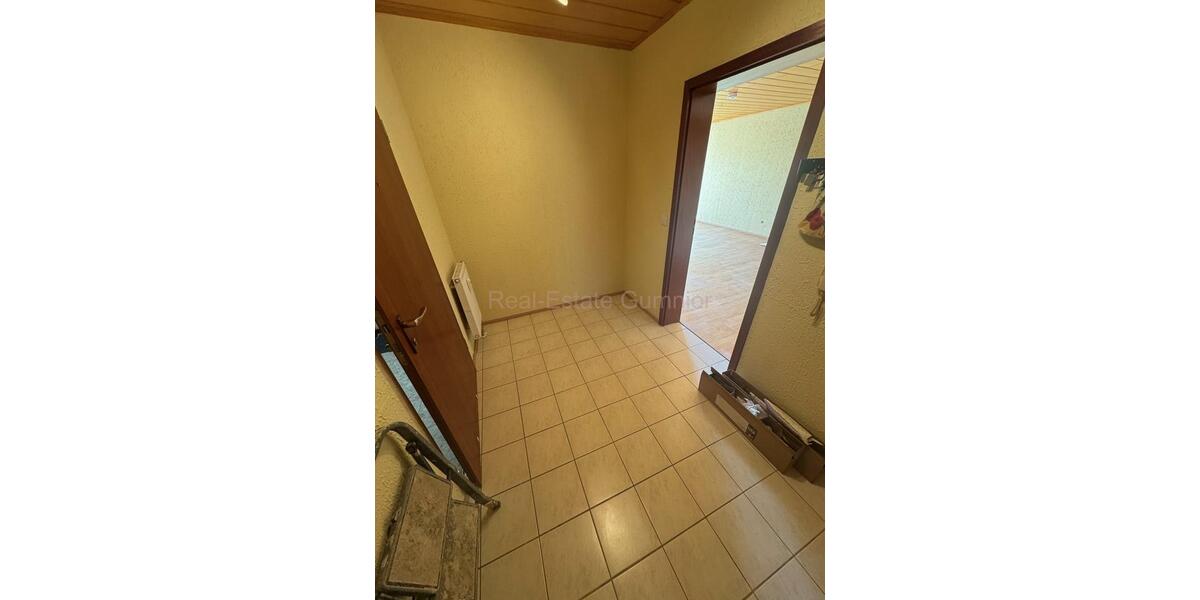 Etagenwohnung Altenstadt an der Waldnaab - 3 Zimmer, 80 m&sup2;, 800&euro; | Angebot:25450964