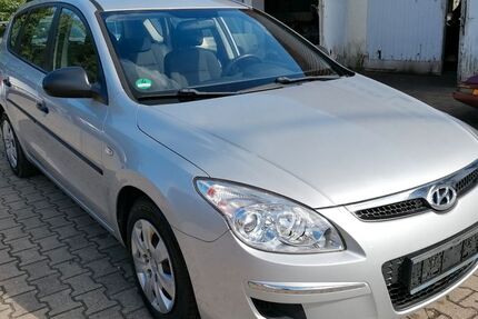 Hyundai i30 143.000 km 3.950 € Buttenwiesen 86647