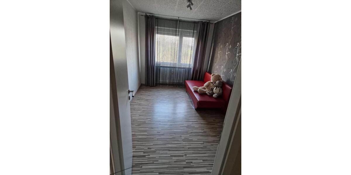 Etagenwohnung Villingen-Schwenningen Schwenningen - 4.5 Zimmer, 105 m&sup2;, 300.000&euro; | Angebot:27020633