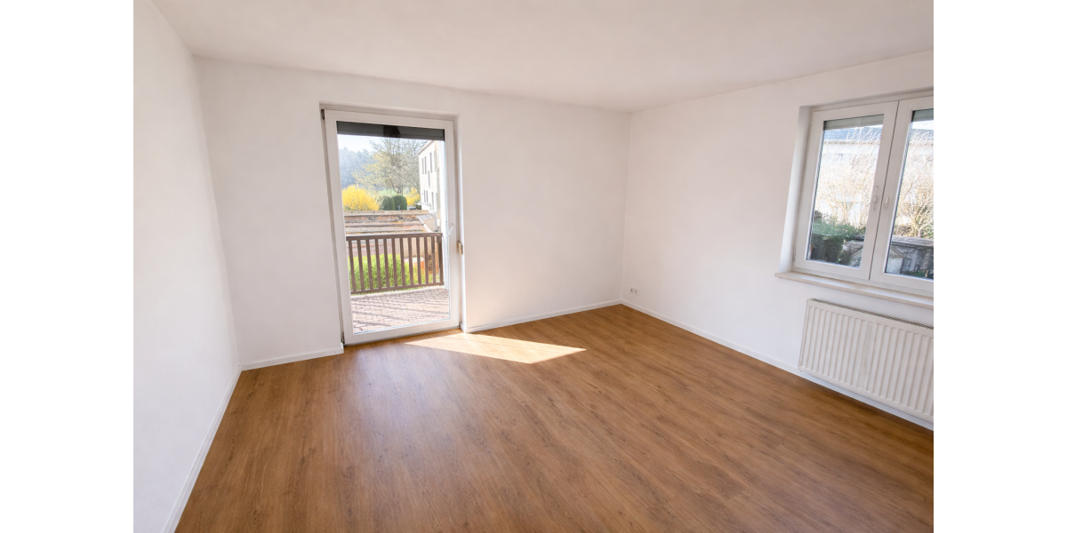 Provisionsfrei* Mehrfamilienhaus mit 6 Wohneinheiten und Entwicklungspotenzial in Oberreichenbach bei Herzogenaurach - Provisionsfrei - - Mehrfamilienhaus, Wohnhaus Oberreichenbach | Angebot:26272715