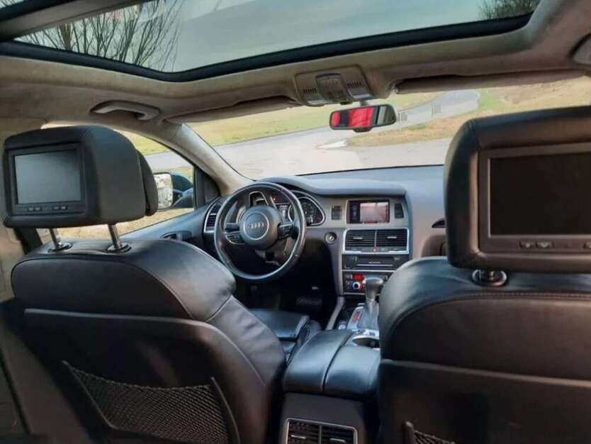 Q7