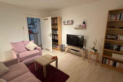 Eigentumswohnung mit 2 ZKB im 2. OG in guter Lage von Kassel-Wehlheiden. 2 zimmer