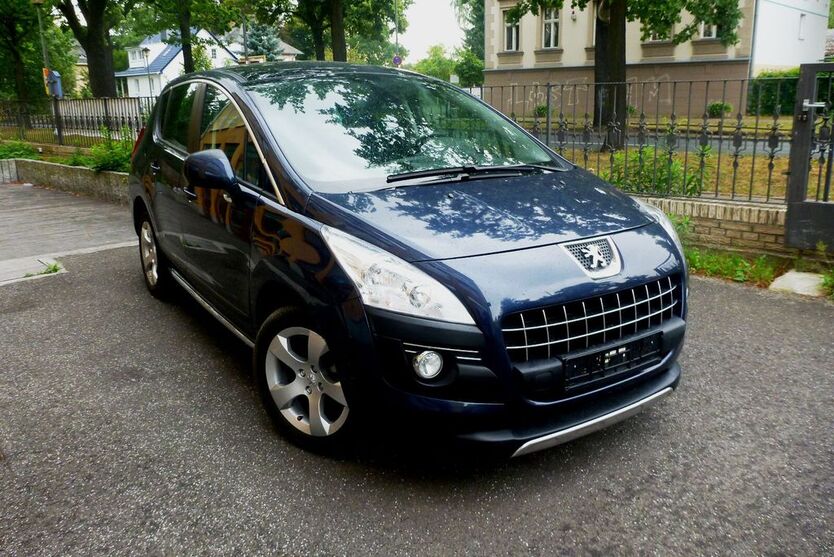 Peugeot 3008 43.200 km 8.490 € Berlin 12277