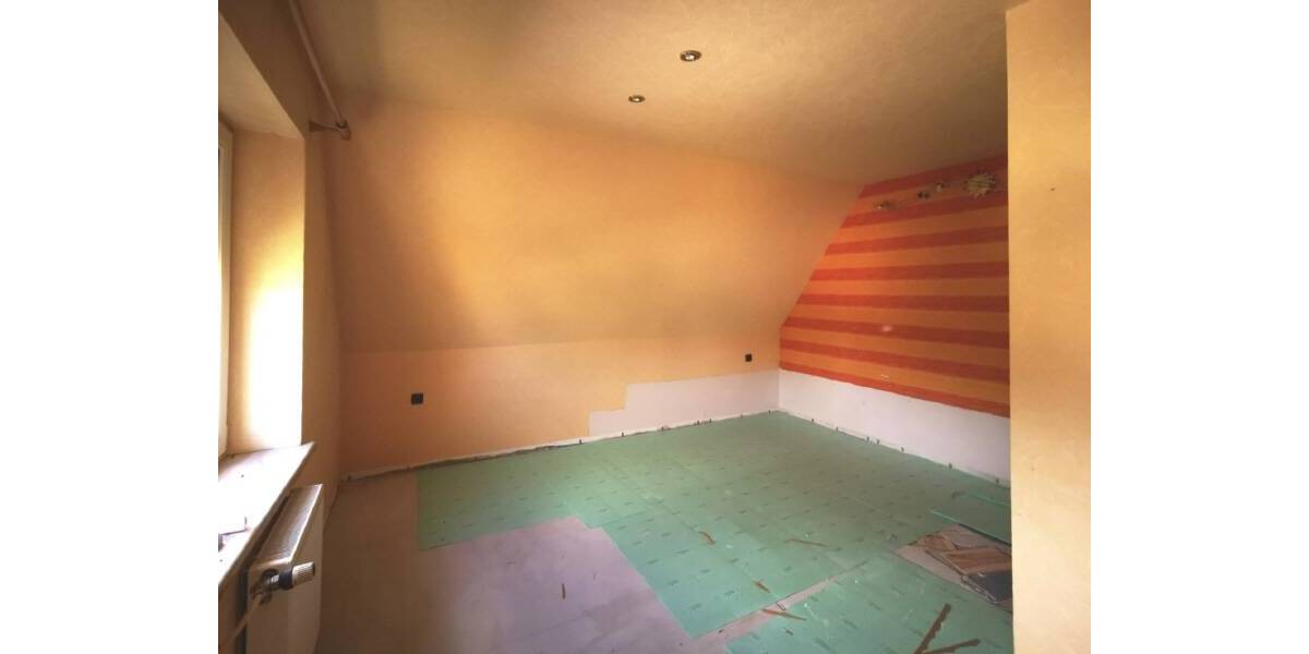 Einfamilienhaus Bernsdorf - 4 Zimmer, 109 m&sup2;, 165.000&euro; | Angebot:26038252