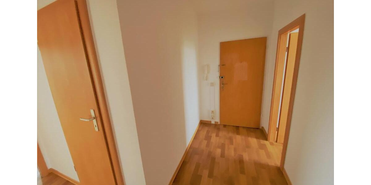 Etagenwohnung Wurzen - 2.5 Zimmer, 63 m&sup2;, 345&euro; | Angebot:25921327