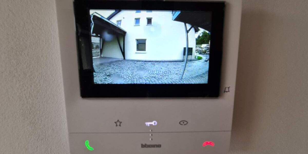 Modernes Wohnen in einem Reihenendhaus mit Außenbereich und Stellplätzen 5 zimmer