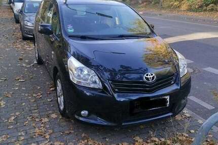 Toyota Verso 250.000 km 5.700 € Berlin 13435