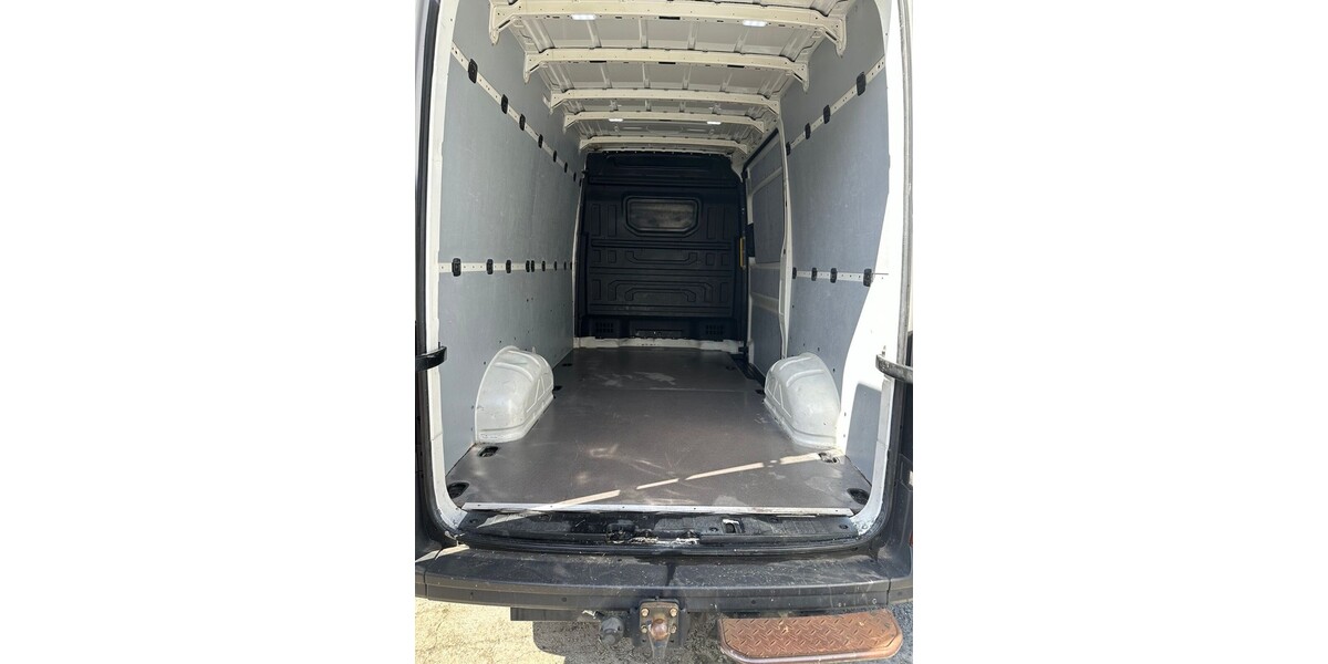 VW Crafter 30-50 Kasten 103.500 km 23.000 € Krefeld 47798