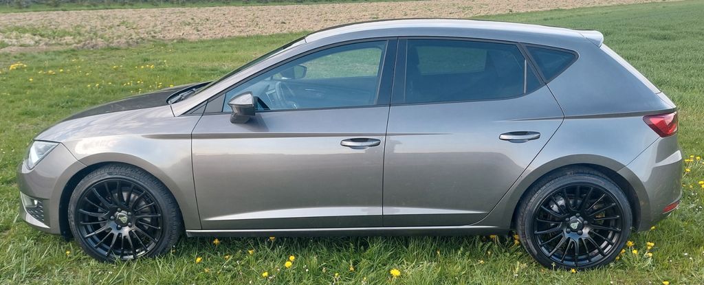 Seat Leon 109.000 km 11.999 &euro; Memmingen 87700