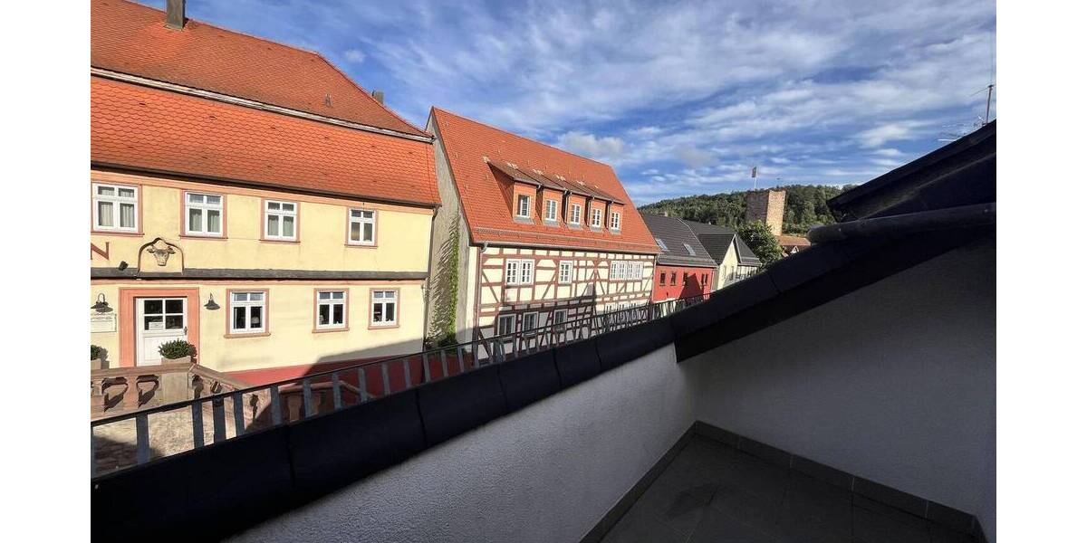 Mehrfamilienhaus, Wohnhaus Hardheim - 6 Zimmer, 180 m&sup2;, 385.000&euro; | Angebot:25706815