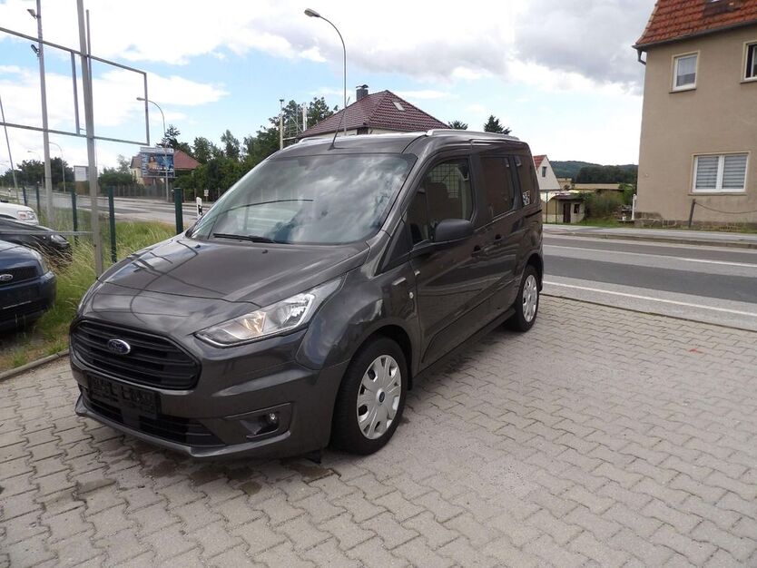 Ford Tourneo Connect 39.000 km 17.999 € Bautzen 02625