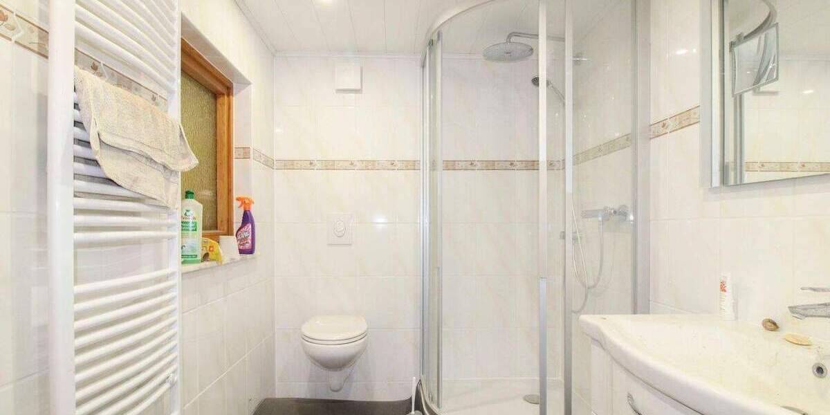 Denkmalgeschütztes EFH mit Gestaltungspotenzial in Vorstadtlage 7 zimmer