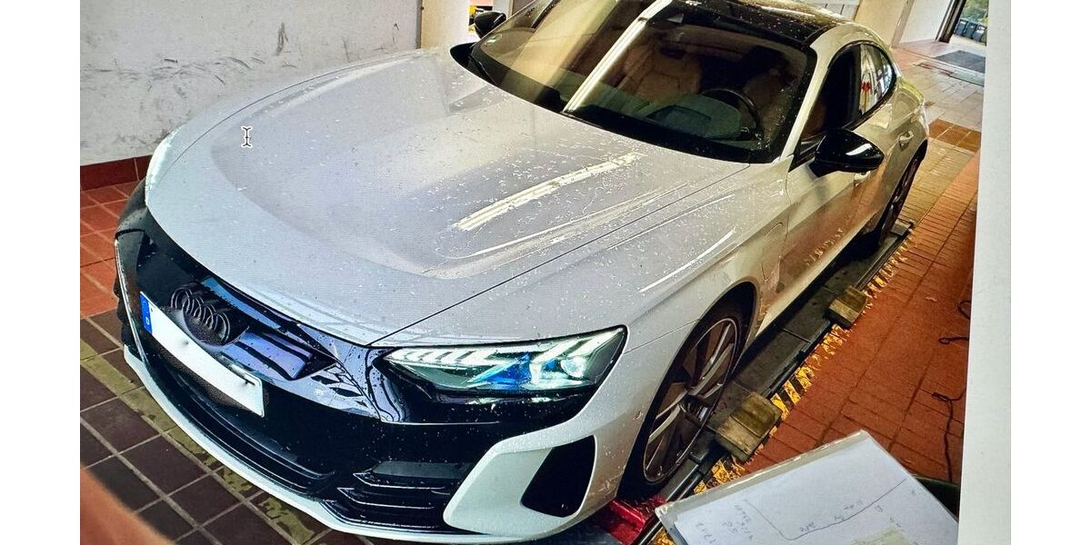 Audi e-tron GT 37.875 km 72.890 &euro; Plothen 07907