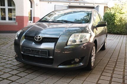 Toyota Auris 127.995 km 3.800 &euro; Wiesbaden 65187