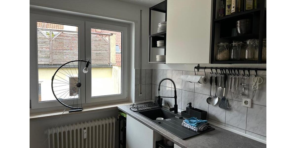 2-Zimmer Küche, Diele, Bad, Balkon zimmer