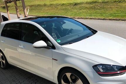 VW Golf 131.224 km 14.500 € Neuschönau 94556