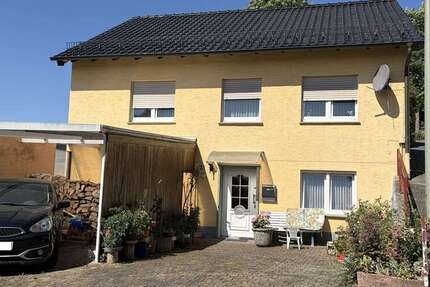 Haus Bad Wünnenberg / Leiberg Leiberg - 5 Zimmer, 149 m&sup2;, 149.000&euro; | Angebot:27346400