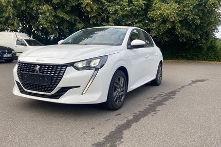 Peugeot 208 20.228 km 13.490 € Freiberg 09599