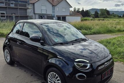 Fiat 500e 28.000 km 13.690 &euro; Gleisweiler 76835