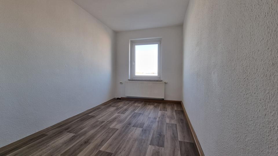 Etagenwohnung Schleiz - 3 Zimmer, 61 m&sup2;, 420&euro; | Angebot:25080115