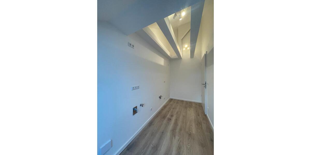 Dachgeschoßwohnung Offenbach am Main - 3 Zimmer, 72 m&sup2;, 400&euro; | Angebot:25479992