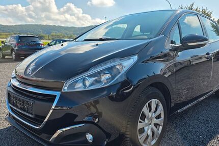 Peugeot 208 35.000 km 8.490 € Oberwinter 53424