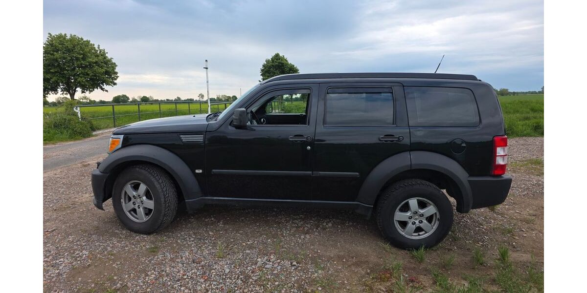 Dodge Nitro 272.000 km 4.400 &euro; Emtinghausen 27321