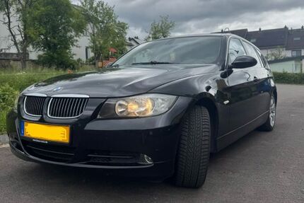 BMW 325 211.000 km 6.000 &euro; Niederfeulen 09175