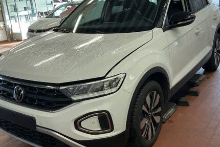 VW T-Roc 8.438 km 25.990 € Glinde 21509