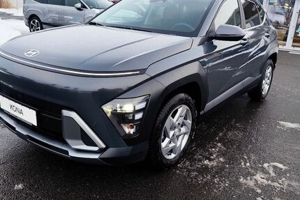 Hyundai KONA 1.216 km 31.890 &euro; Freyburg 06632