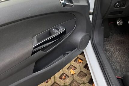 Opel Corsa 209.450 km 2.100 &euro; Hagenow 19230