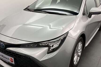 Toyota Corolla 8.260 km 27.990 &euro; Mittweida 09648