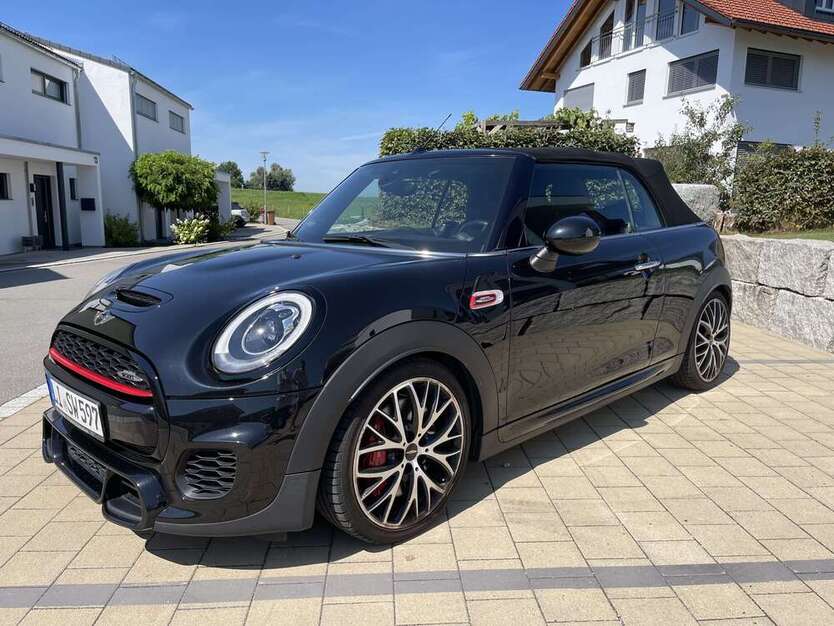 Mini John Cooper Works Cabrio 178.000 km 16.990 € Hergatz 88145