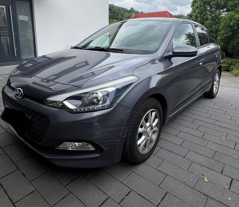 i20