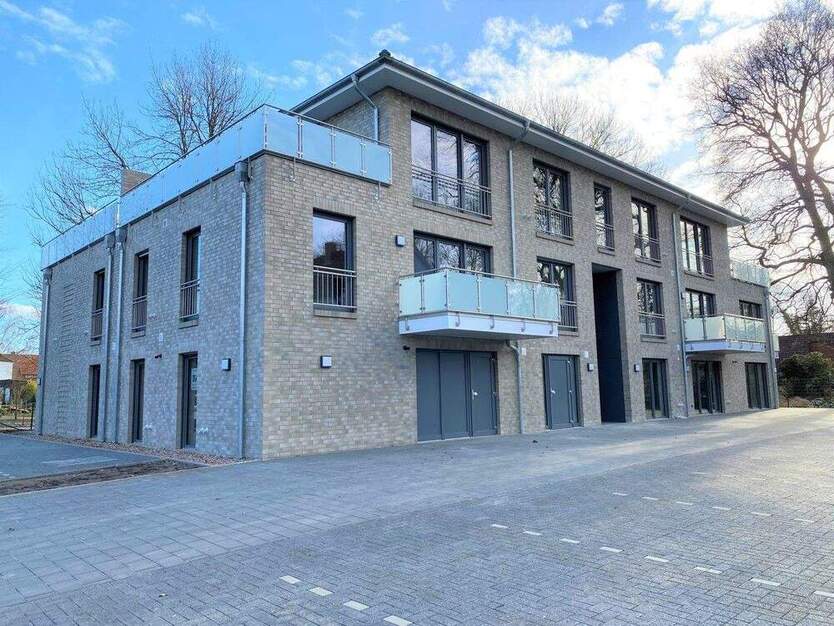 Moderne 2 ZKB Obergeschosswohnung mit Balkon im Zentrum von Westerstede. 2 zimmer